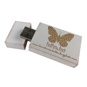 USB FLASH DRIVE - 4GB Vintage White 2.0. USB FLASH DRIVE - 4GB Vintage White 2.0.